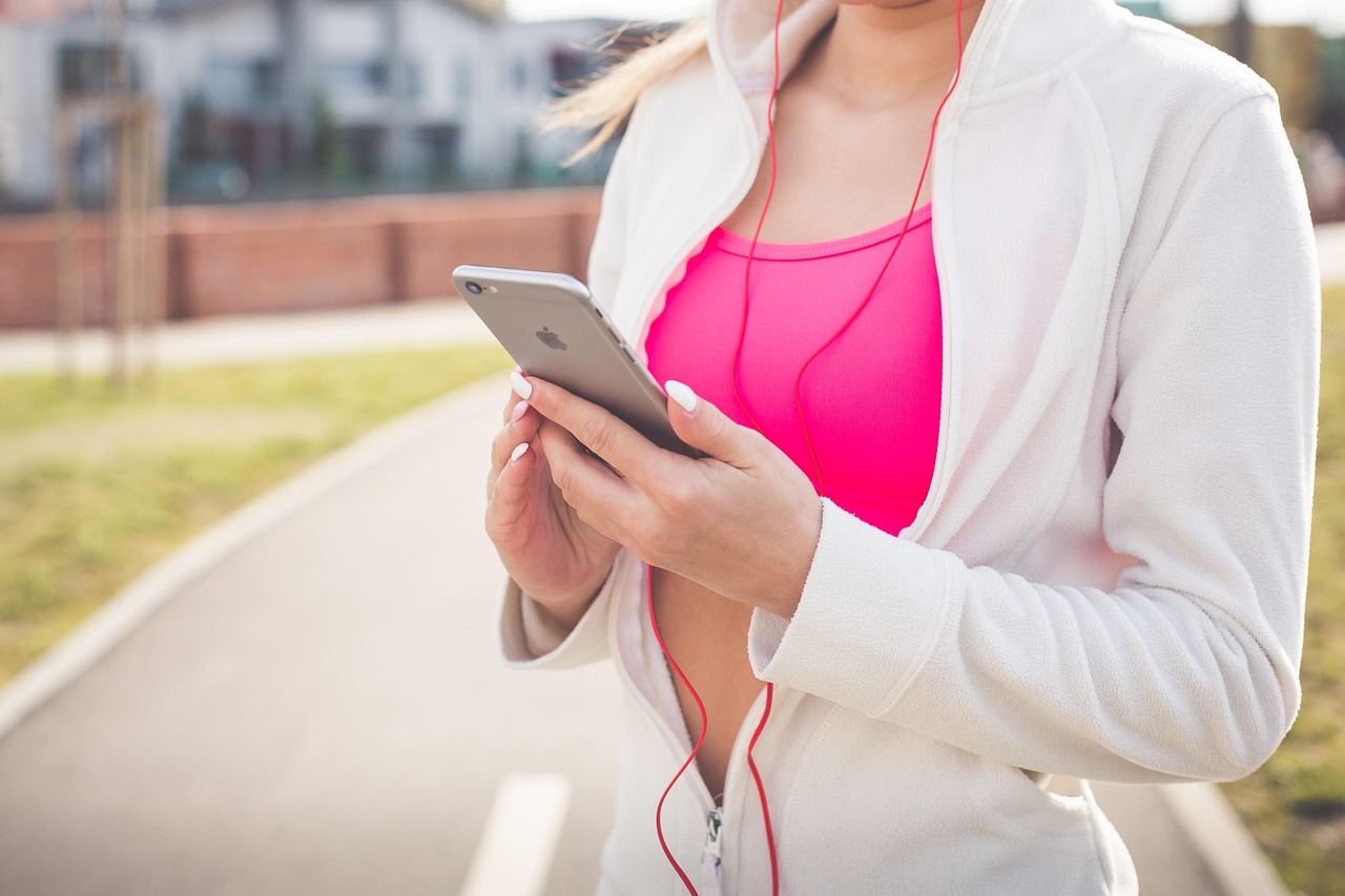 entdecken sie die neuesten fitness tracker für ein aktives und gesundes leben. vergleichen sie funktionen, preise und benutzerbewertungen, um den passenden fitness tracker für ihre ziele zu finden.