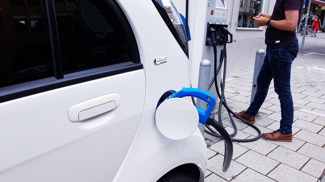 entdecken sie die vorteile des kabellosen ladens: einfach, schnell und bequem ihre geräte ohne kabel aufladen. alles rund um wireless charging erklärt.