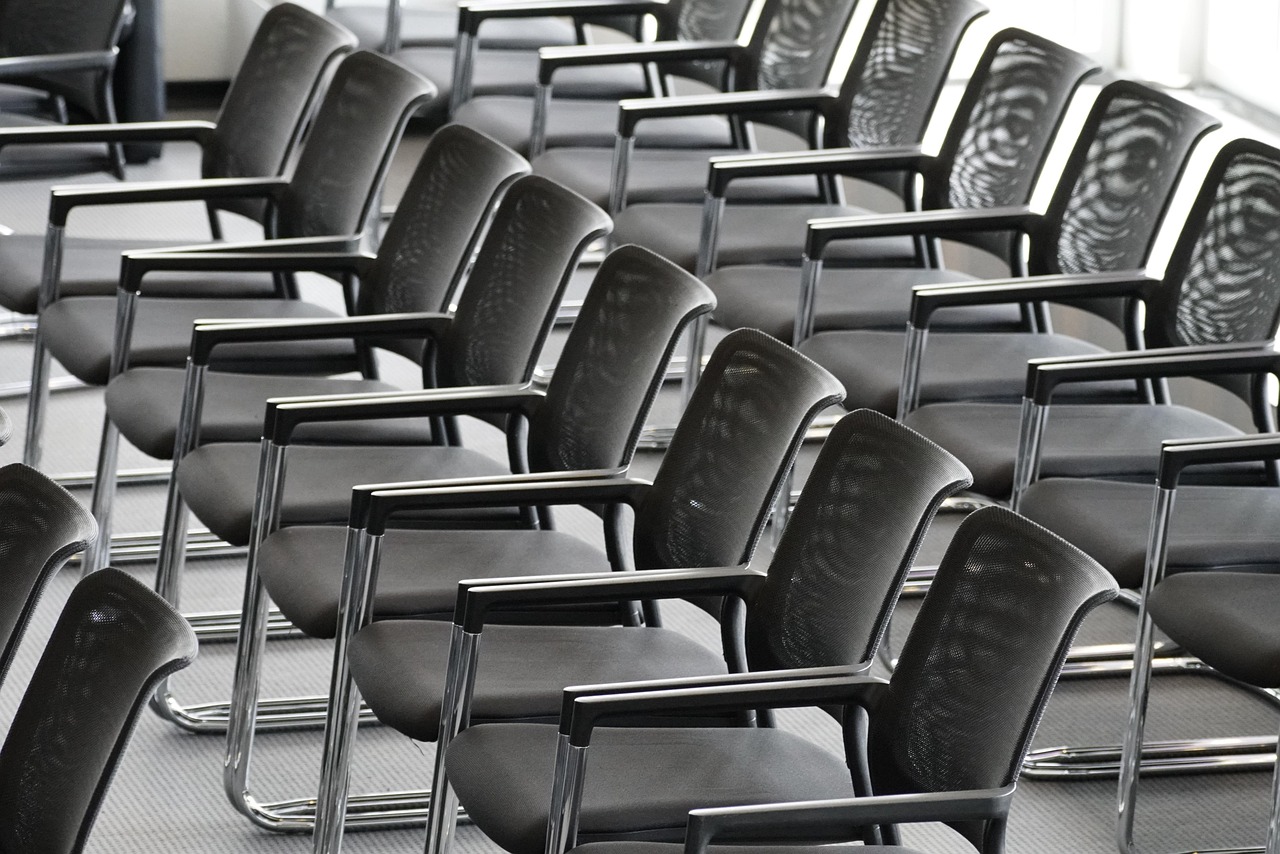 effektive meetings: tipps und strategien, um besprechungen produktiv und zielorientiert zu gestalten.
